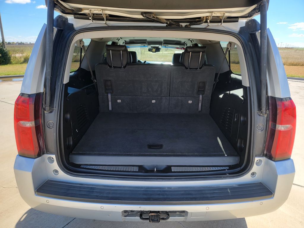 2018 Chevrolet Suburban Image 12