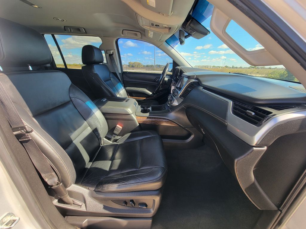 2018 Chevrolet Suburban Image 15