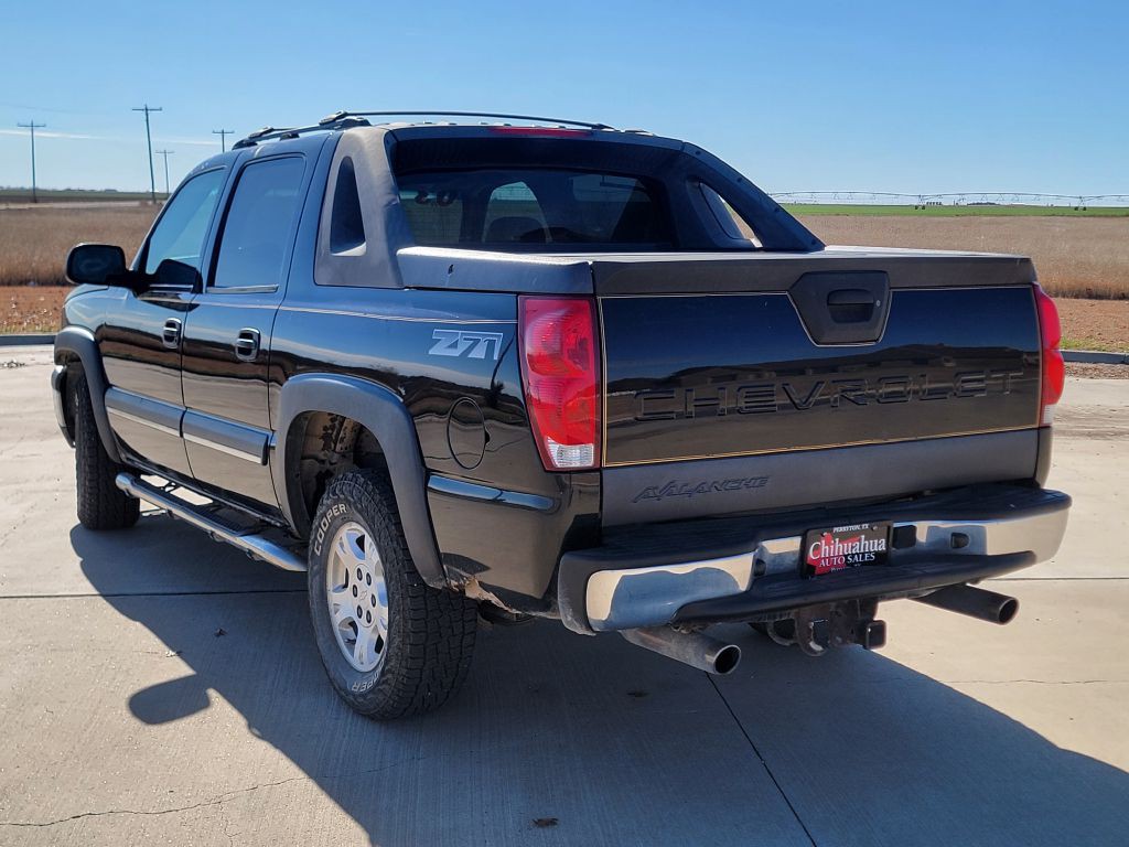 2003 Chevrolet Avalanche Image 5