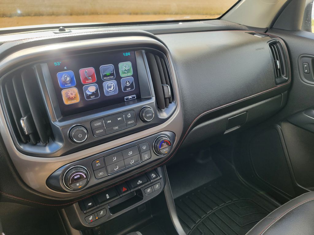 2017 GMC Canyon Image 19