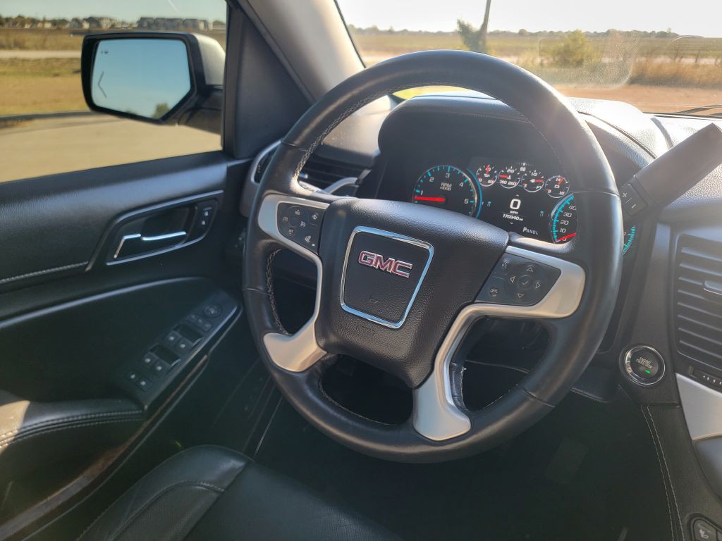2017 GMC Yukon Image 18