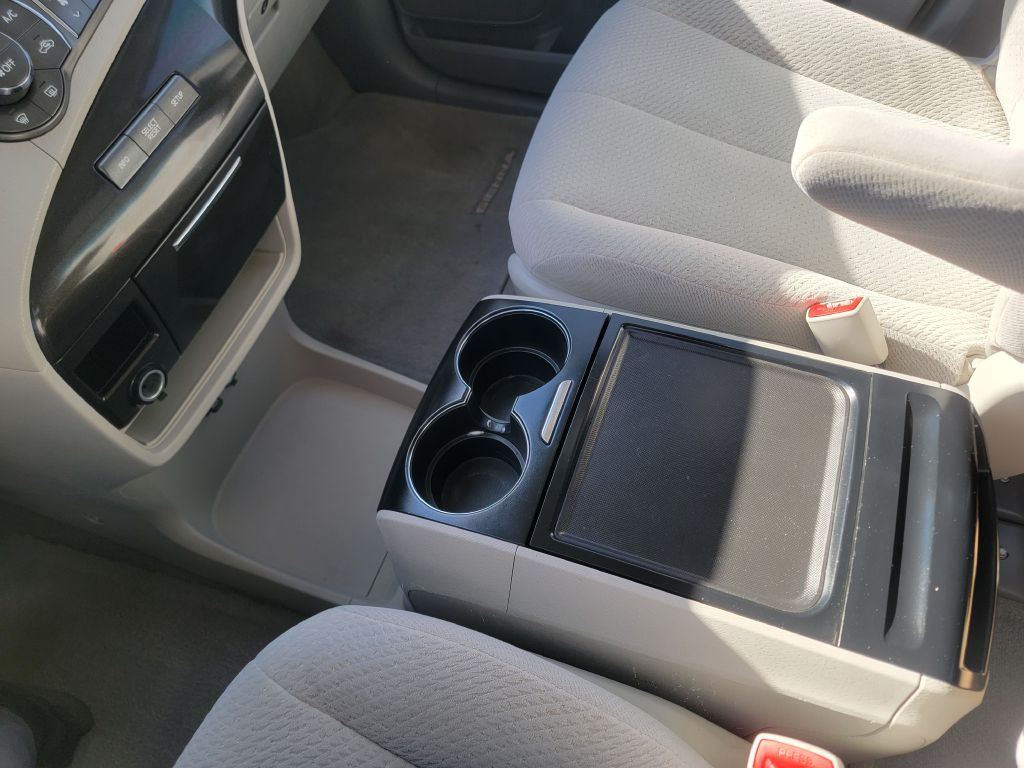 2013 Toyota Sienna Image 20
