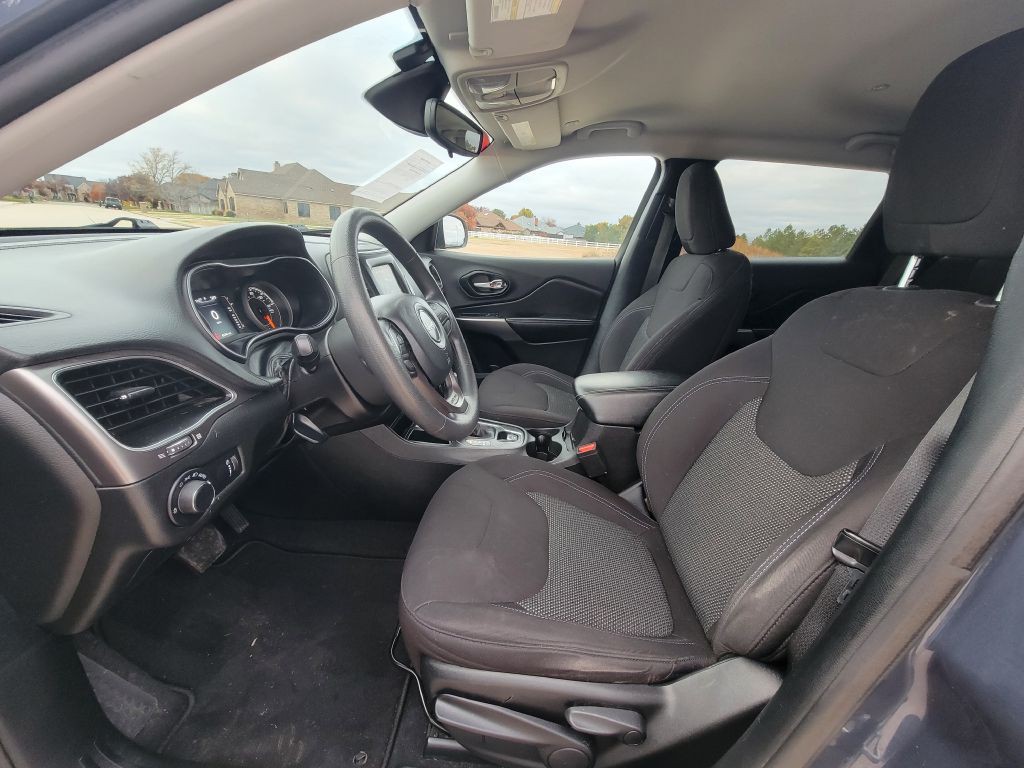 2021 Jeep Cherokee Image 7