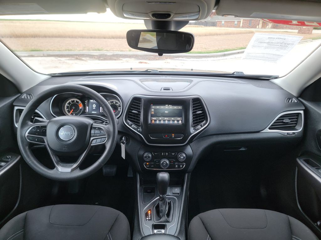 2021 Jeep Cherokee Image 17