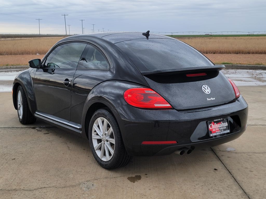 2016 Volkswagen Beetle Image 5