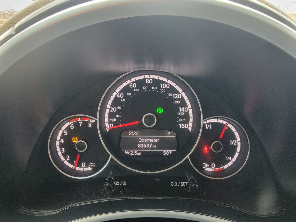 2016 Volkswagen Beetle Image 15