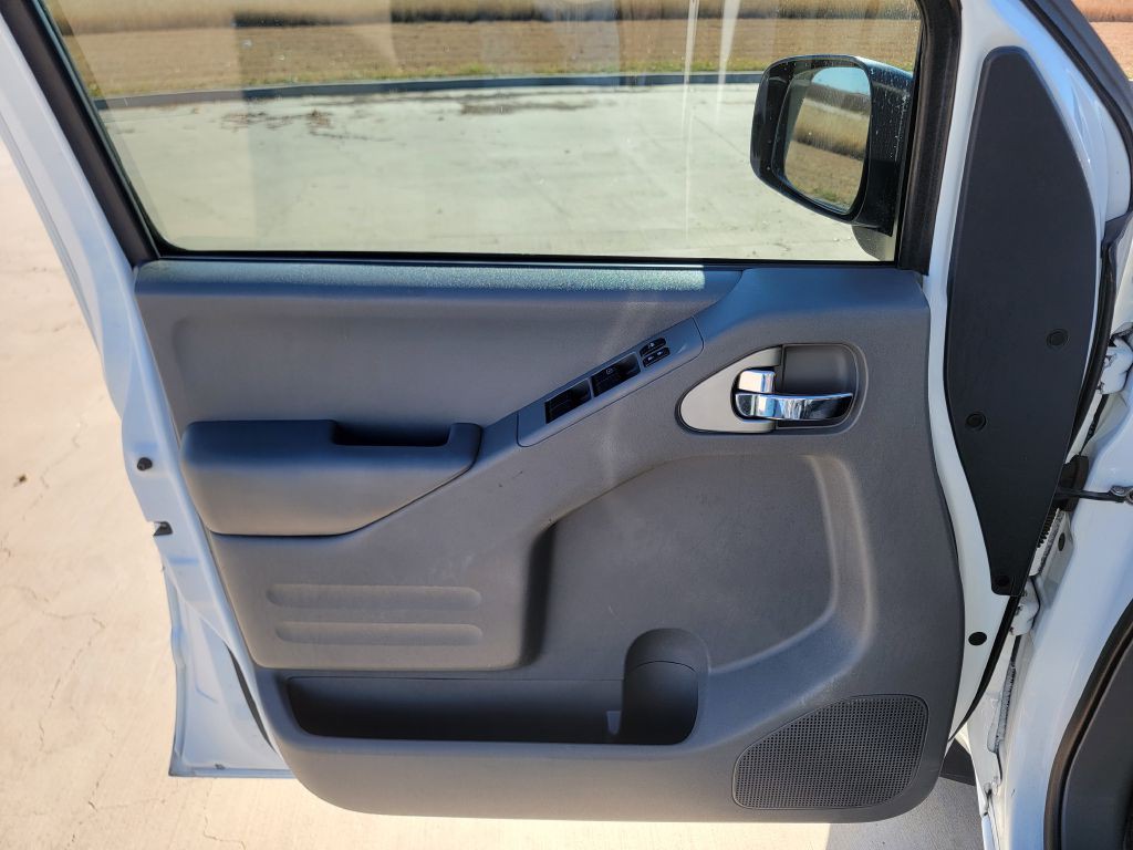 2019 Nissan Frontier Image 8