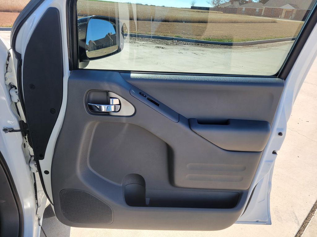 2019 Nissan Frontier Image 14