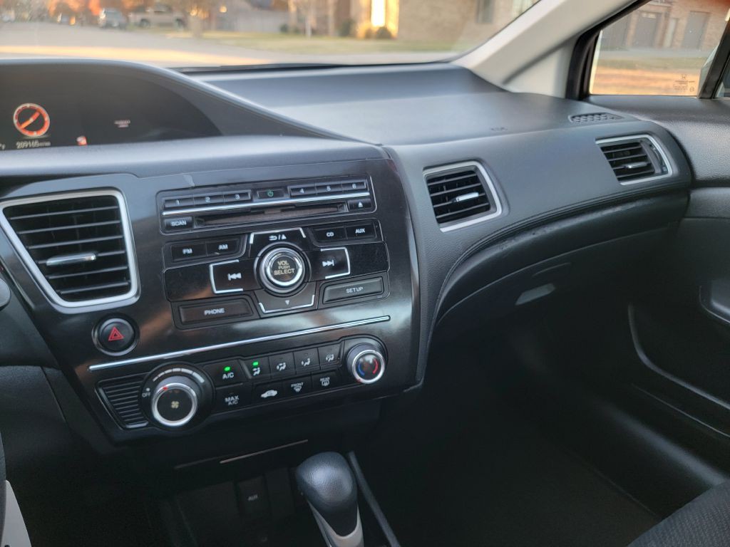 2013 Honda Civic Image 18