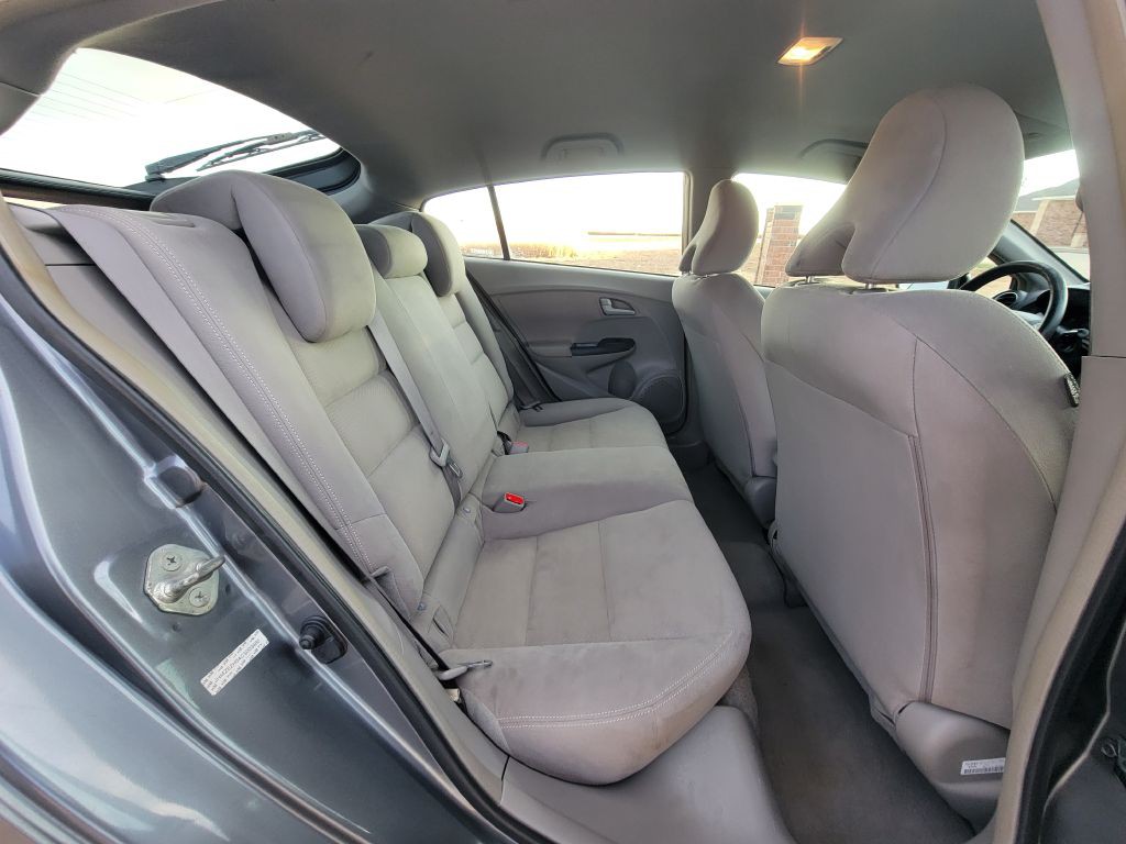 2012 Honda Insight Image 12