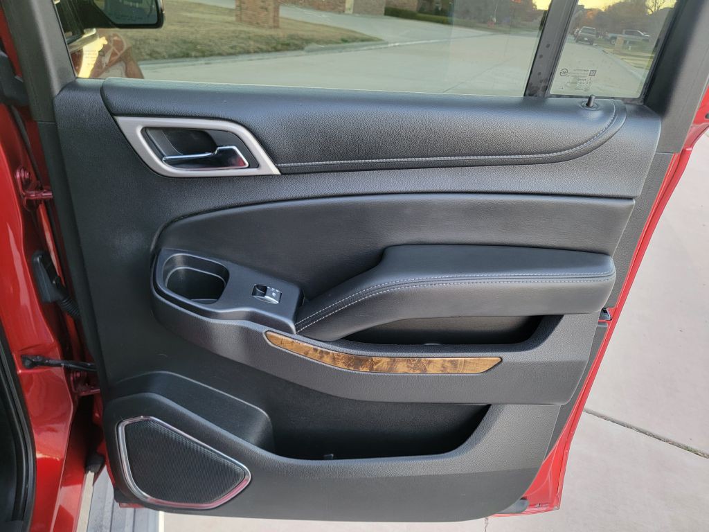 2015 GMC Yukon Image 14