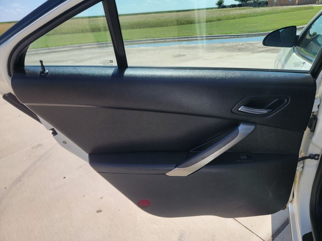 2008 Pontiac G6 Image 10