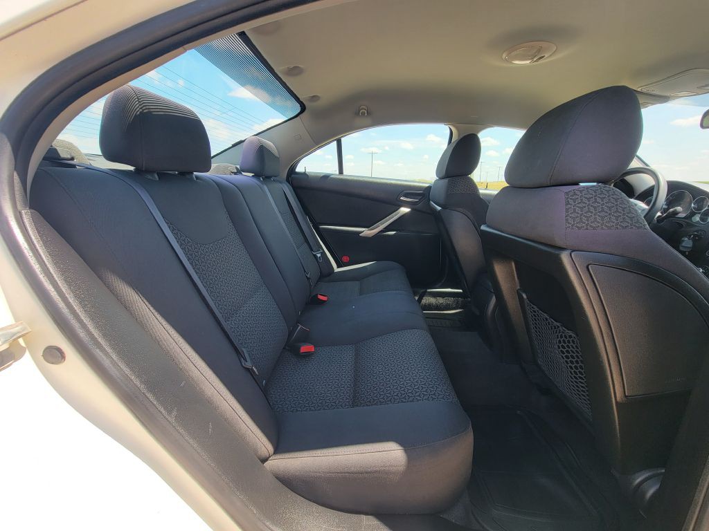 2008 Pontiac G6 Image 11