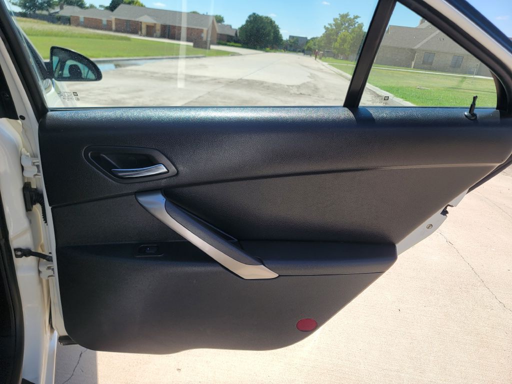 2008 Pontiac G6 Image 12