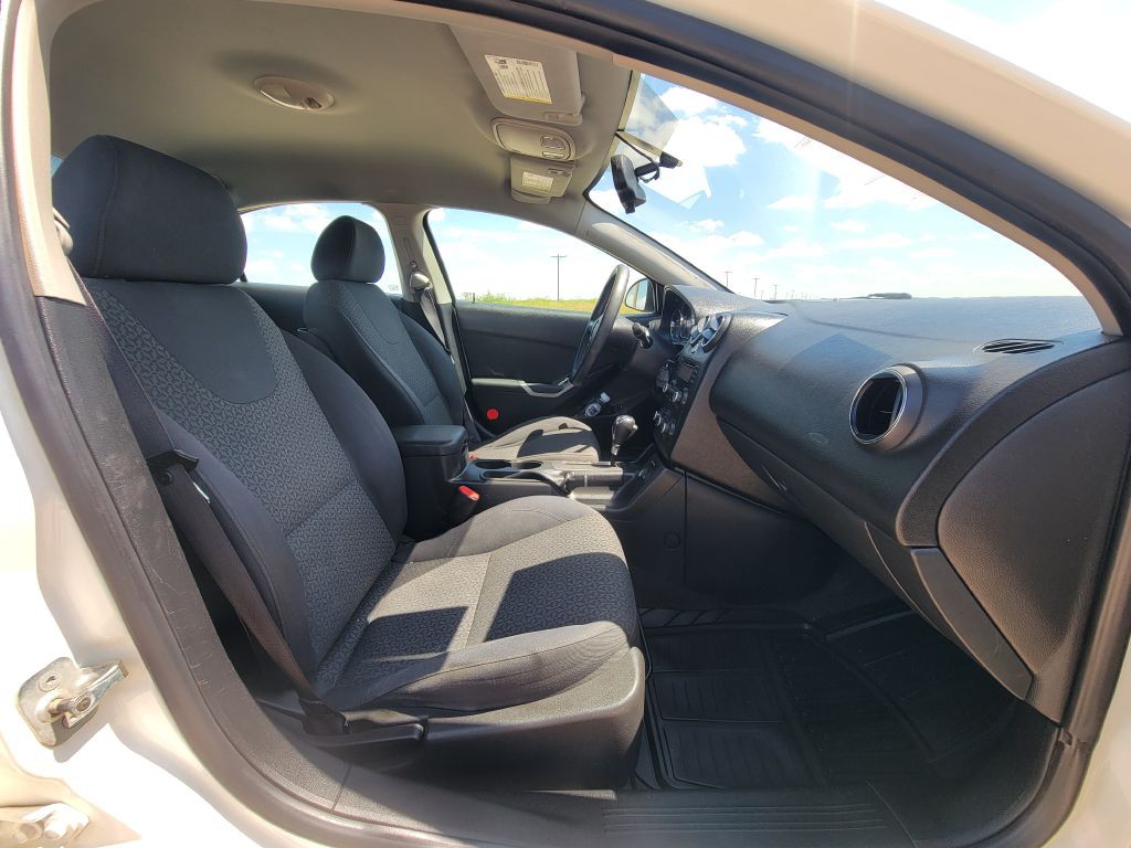 2008 Pontiac G6 Image 13