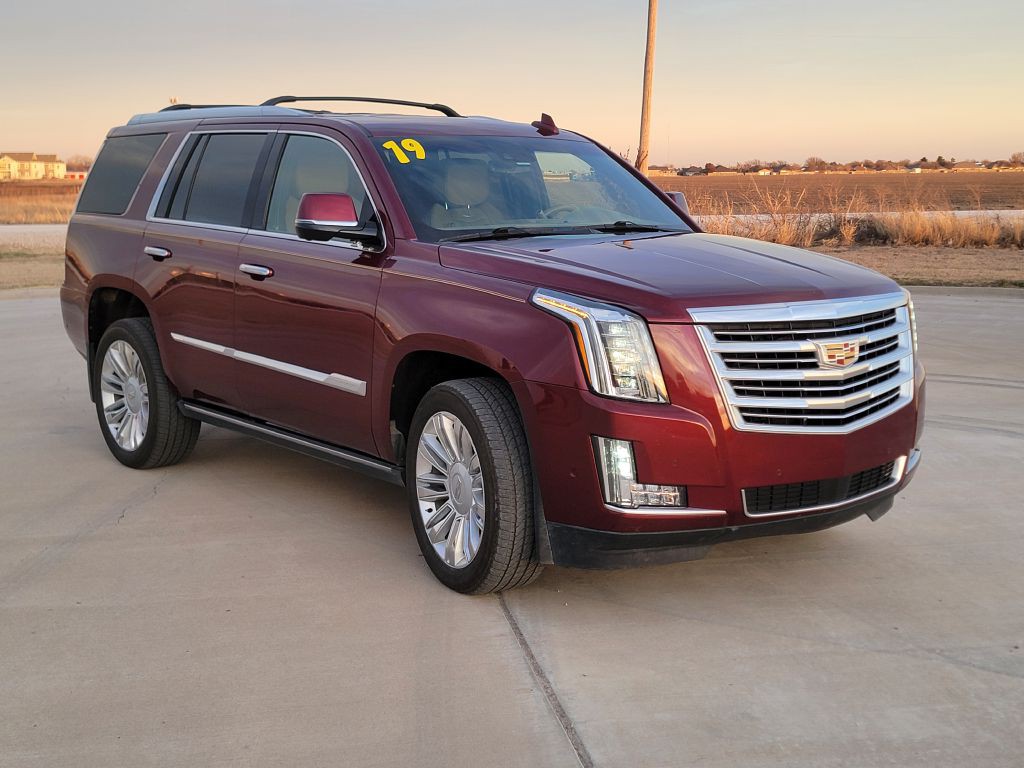 2019 Cadillac Escalade Image 2