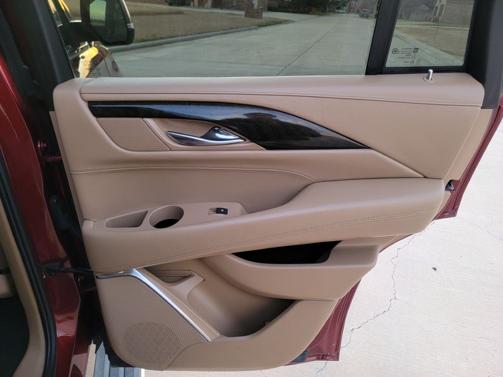 2019 Cadillac Escalade Image 13