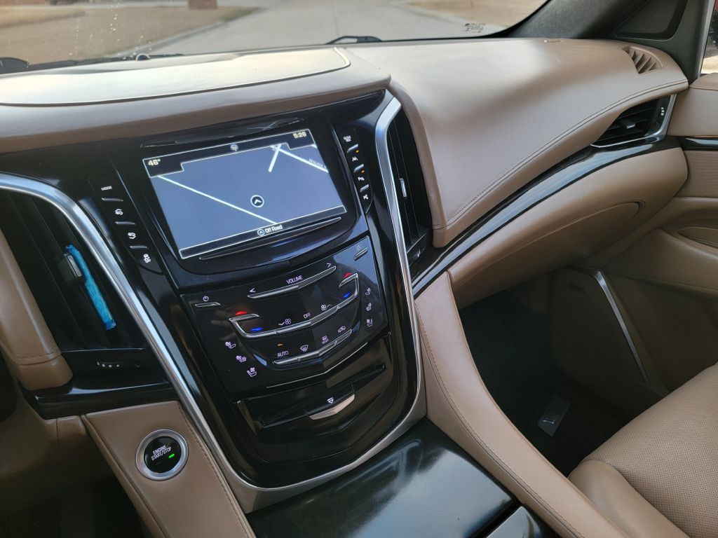 2019 Cadillac Escalade Image 20