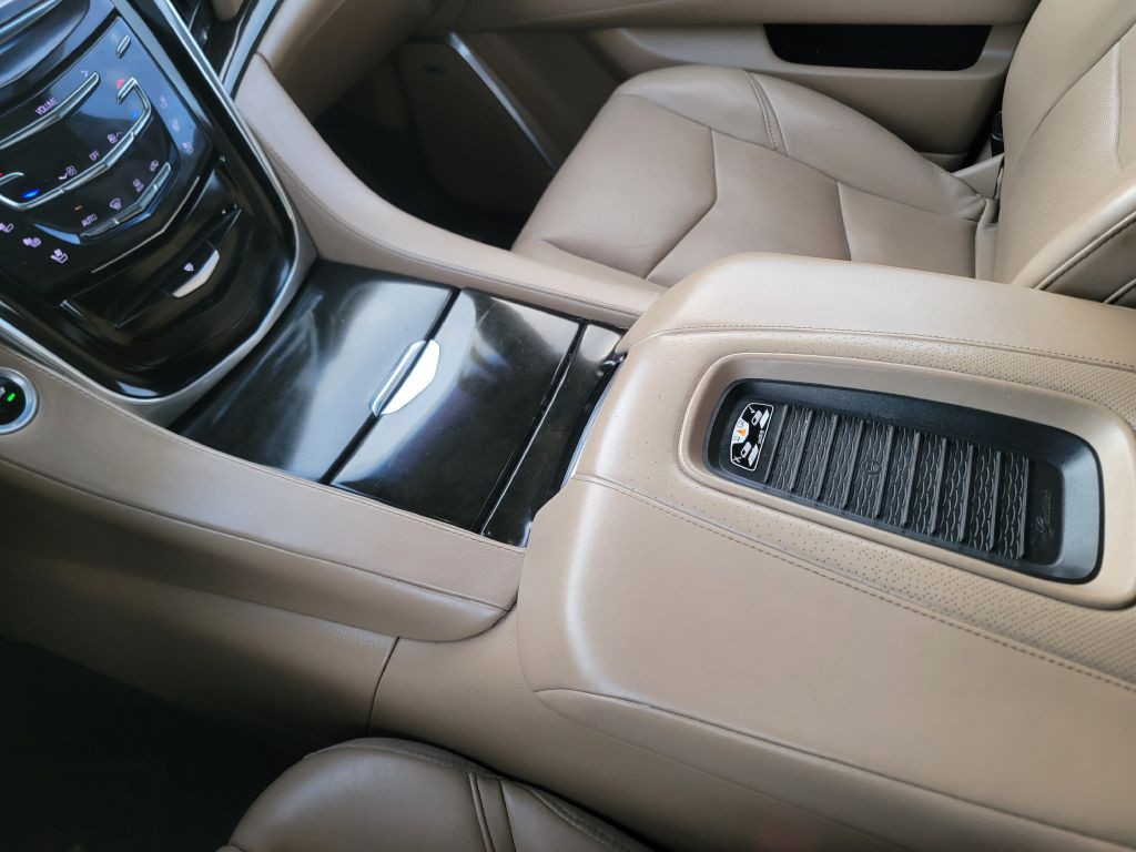 2019 Cadillac Escalade Image 21