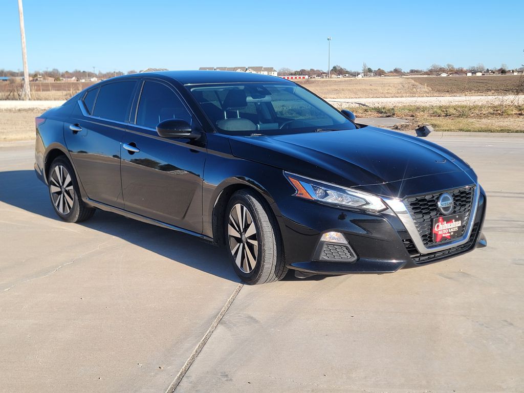 2022 Nissan Altima Image 2