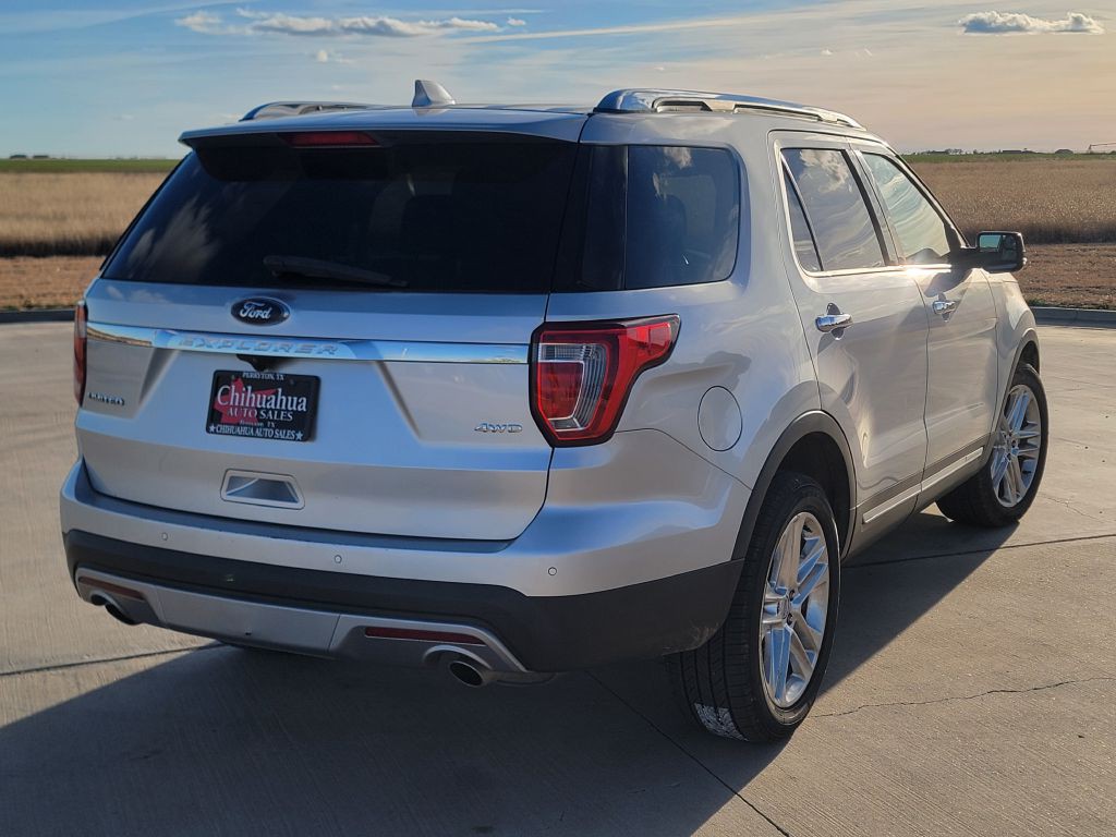 2017 Ford Explorer Image 4