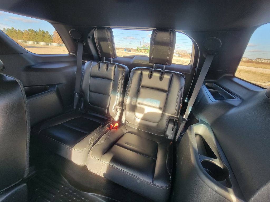 2017 Ford Explorer Image 11