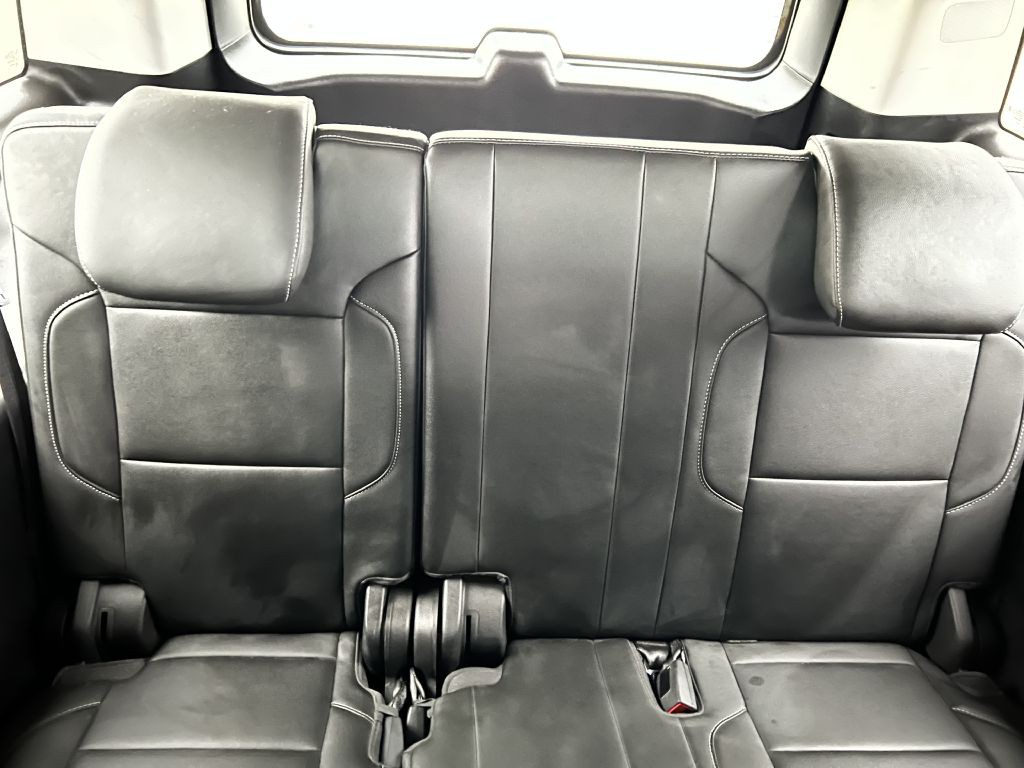 2018 Chevrolet Suburban Image 12