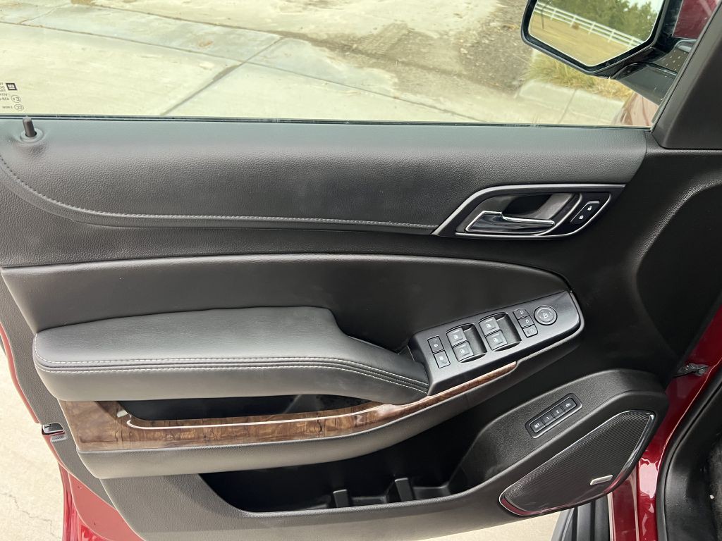 2018 Chevrolet Suburban Image 21