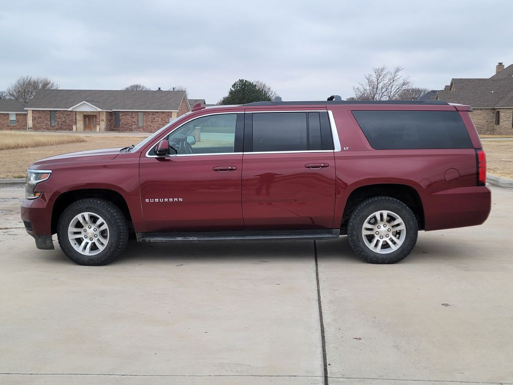 2018 Chevrolet Suburban Image 6