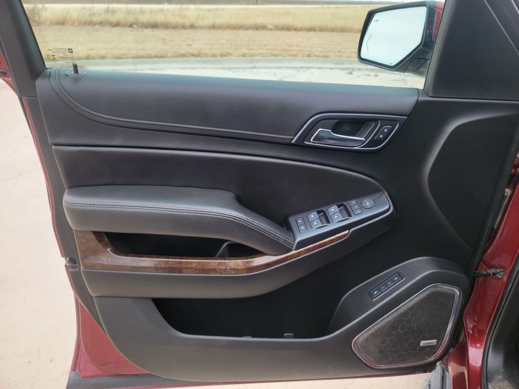 2018 Chevrolet Suburban Image 8