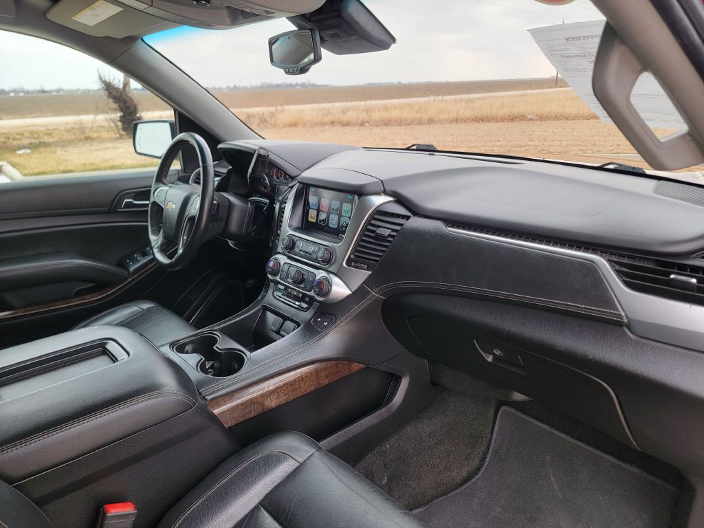 2018 Chevrolet Suburban Image 17