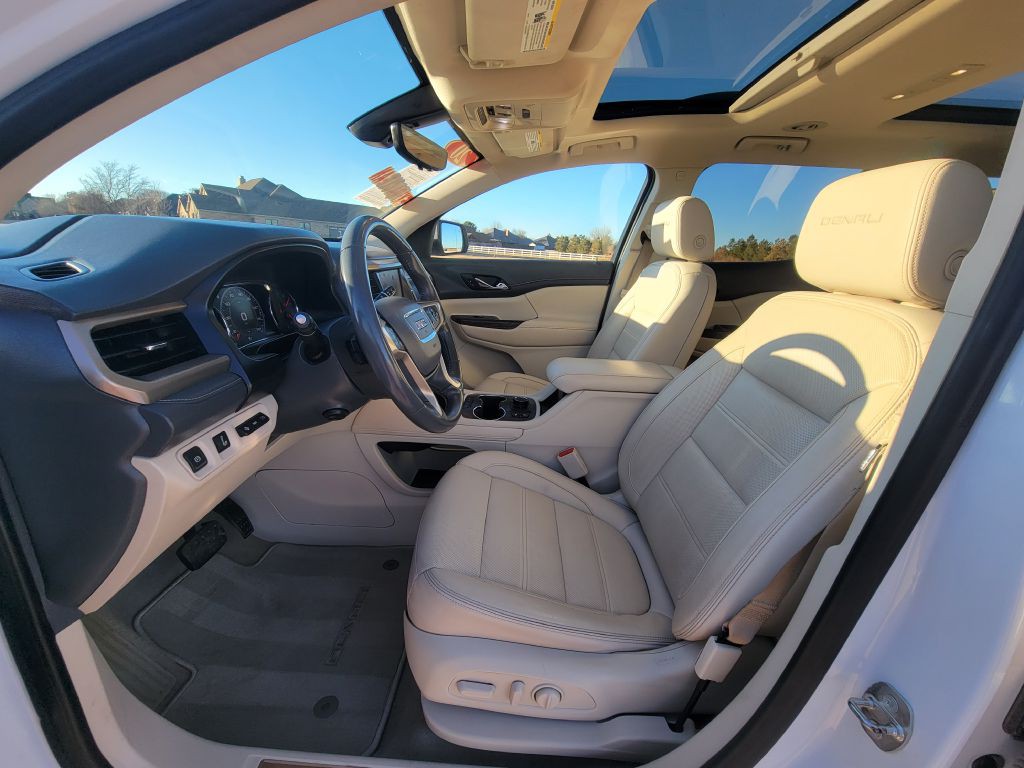 2020 GMC Acadia Image 7