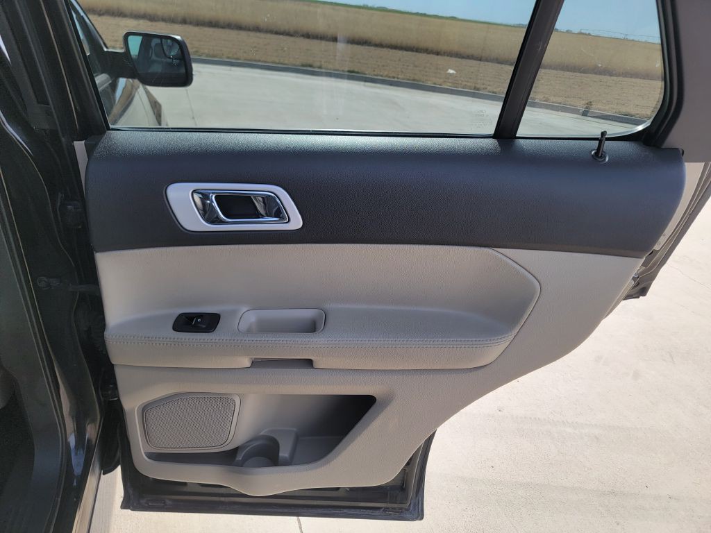 2012 Ford Explorer Image 14