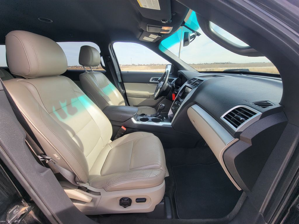 2012 Ford Explorer Image 15