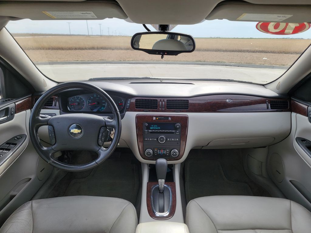 2010 Chevrolet Impala Image 16