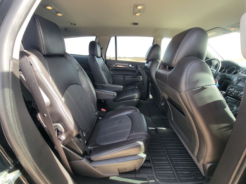 2017 Buick Enclave Image 13