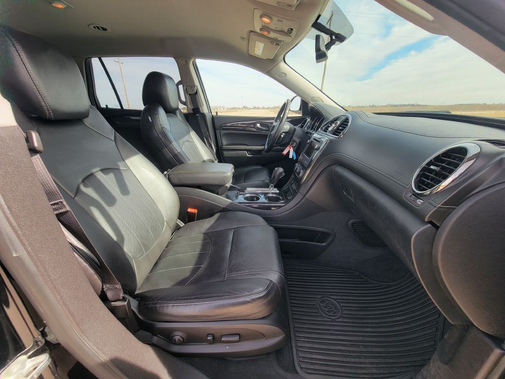 2017 Buick Enclave Image 15
