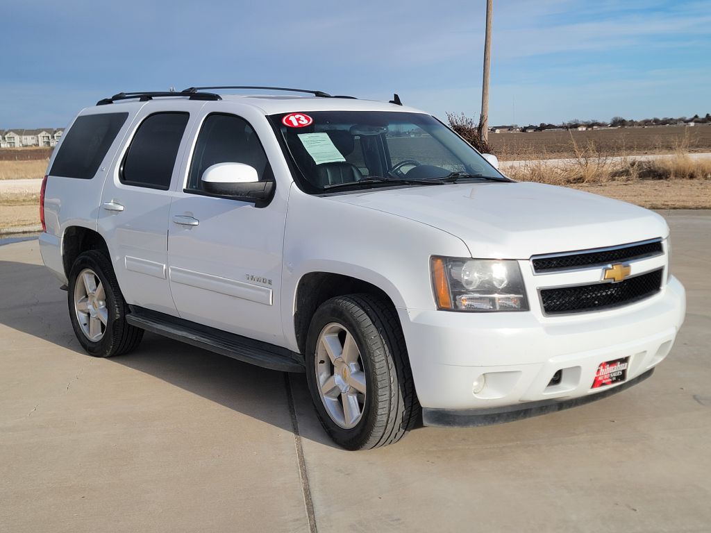2013 Chevrolet Tahoe Image 2