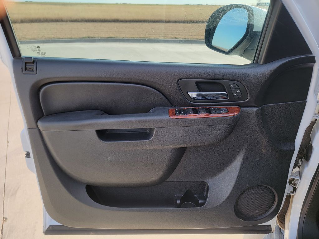 2013 Chevrolet Tahoe Image 8