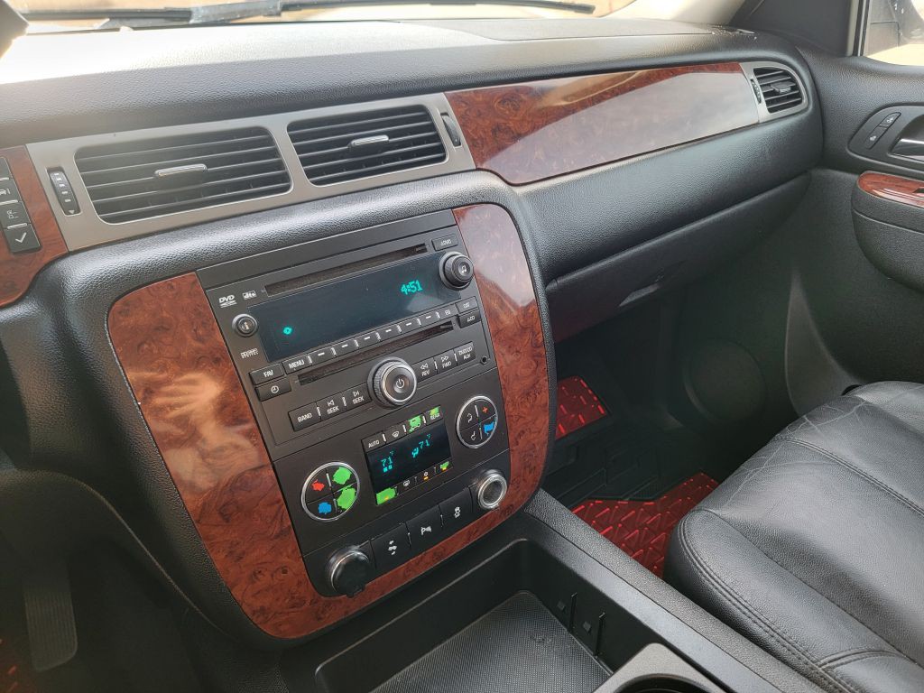 2013 Chevrolet Tahoe Image 21