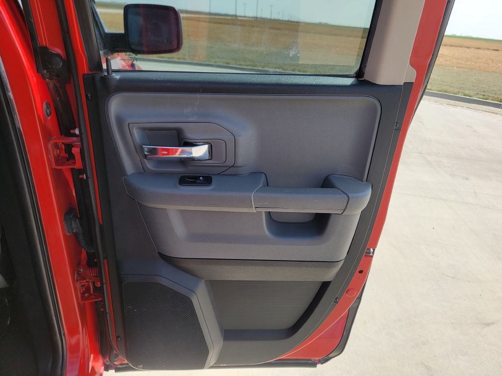2013 RAM 1500 Image 12