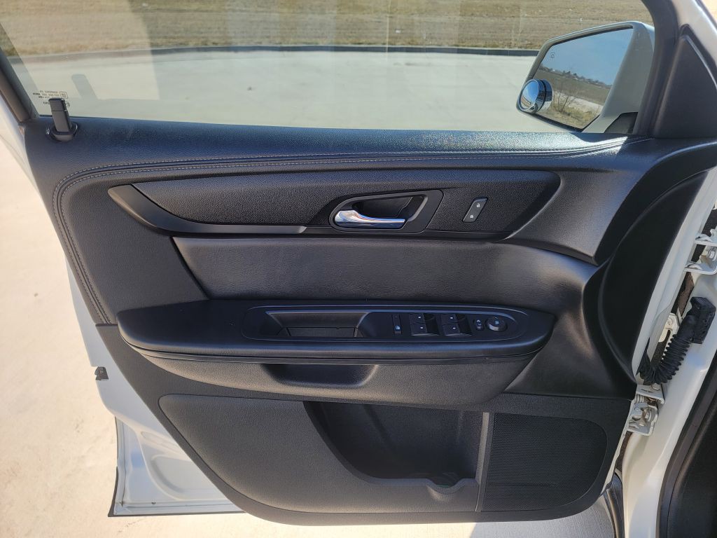 2015 Chevrolet Traverse Image 8