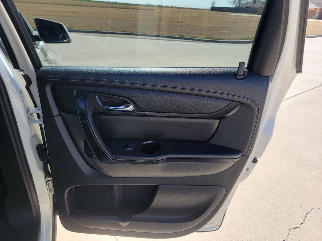 2015 Chevrolet Traverse Image 14