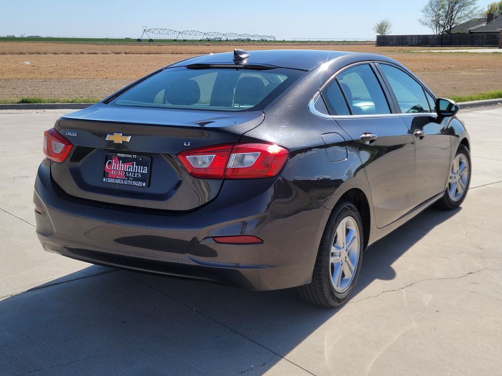 2017 Chevrolet Cruze Image 4