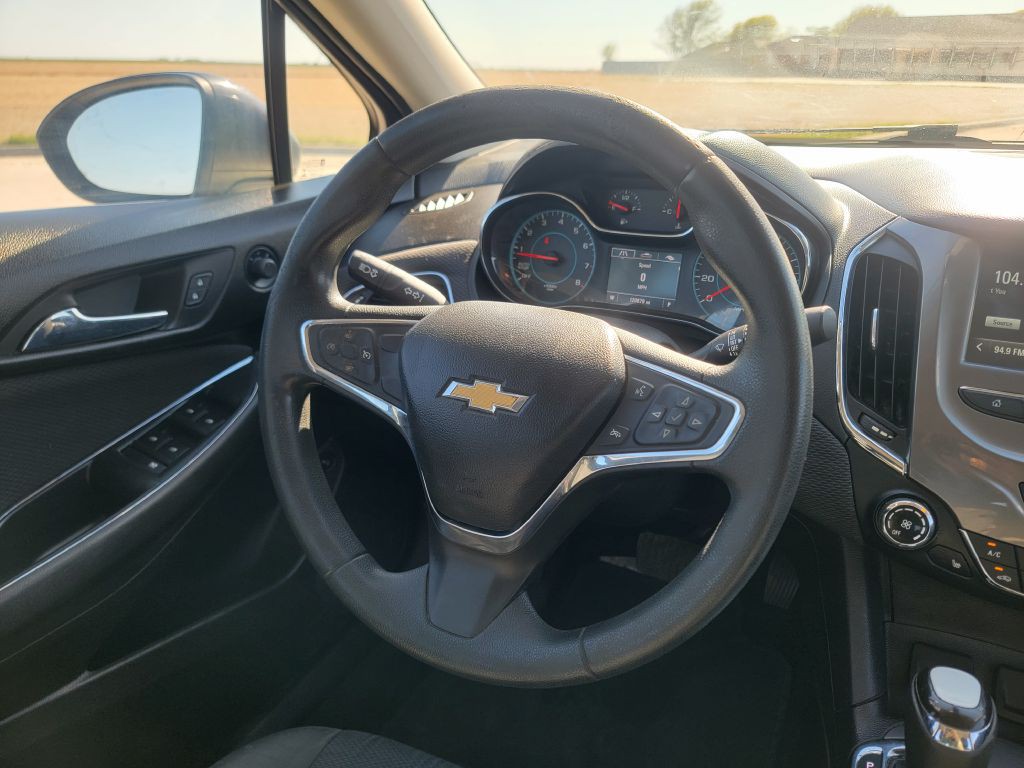 2017 Chevrolet Cruze Image 17