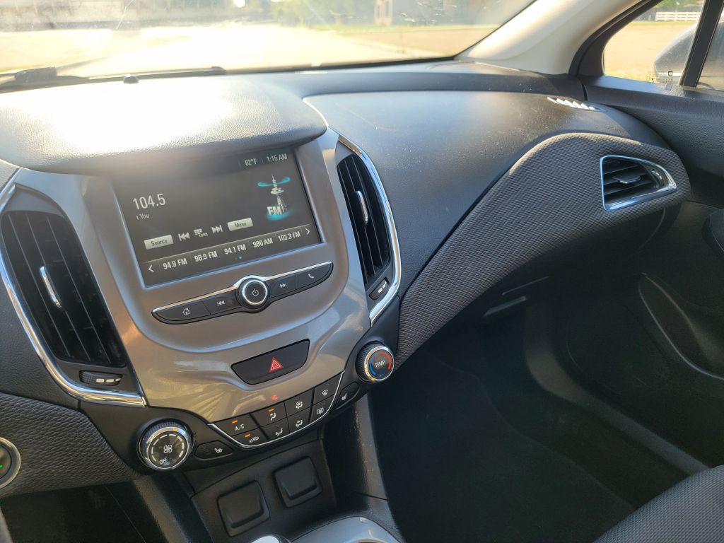 2017 Chevrolet Cruze Image 19