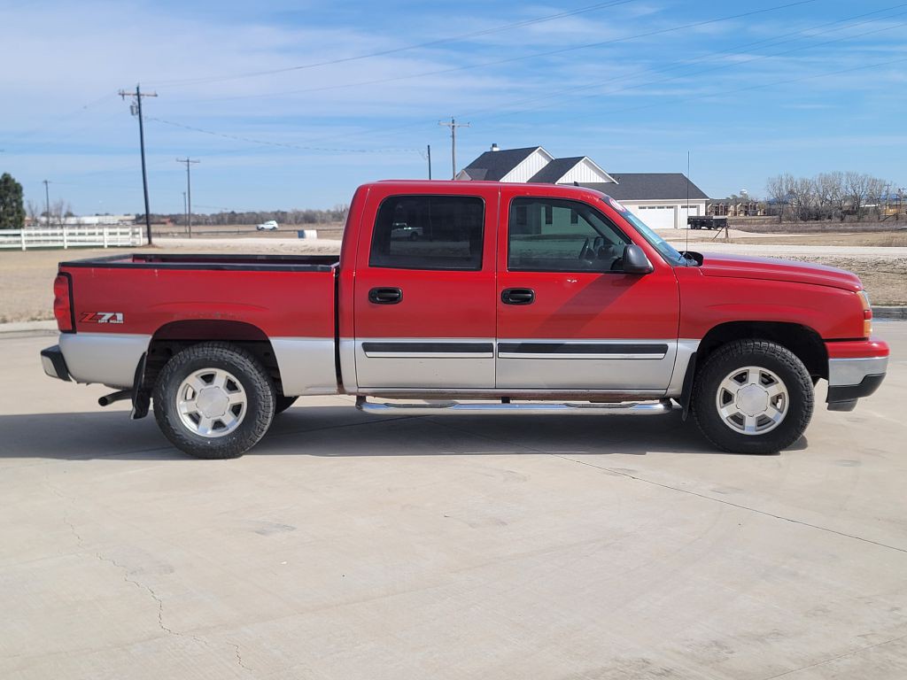 2006 Chevrolet Silverado 1500 Image 3