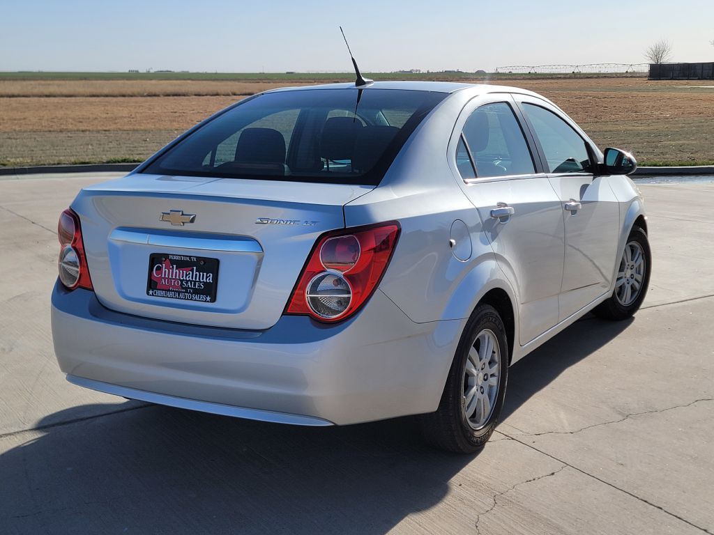 2014 Chevrolet Sonic Image 4