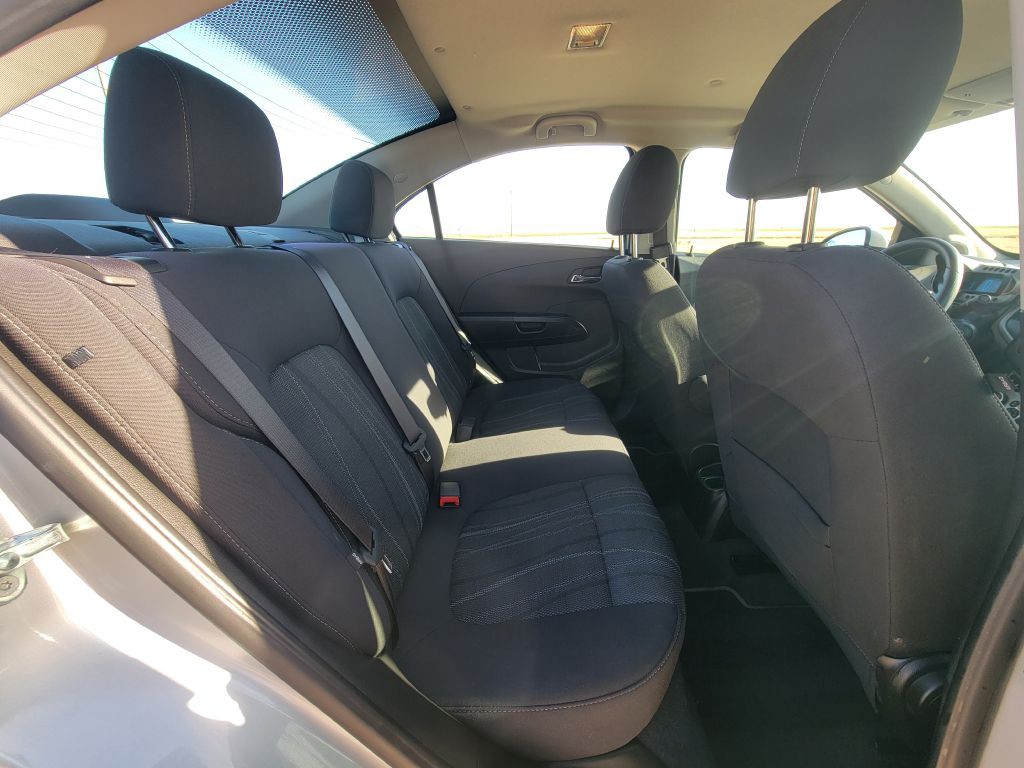 2014 Chevrolet Sonic Image 11