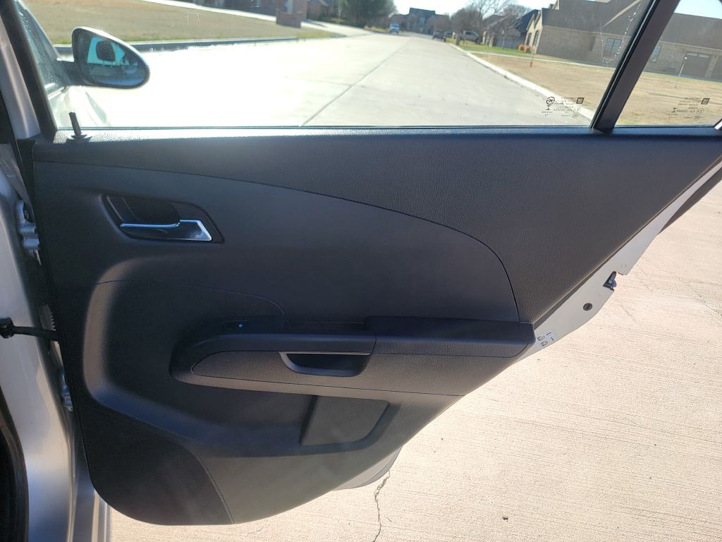 2014 Chevrolet Sonic Image 12